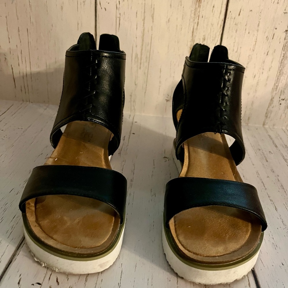 GUC. Corky’s 2” heel sandals, black size 9